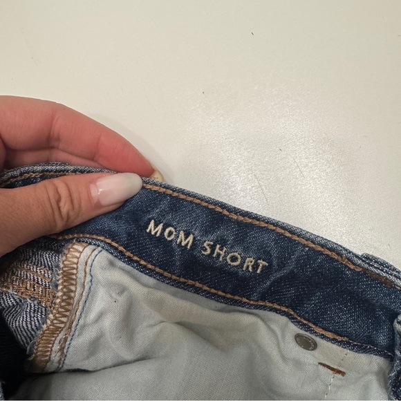 American eagle NWT blue denim distressed mom short size 0 - Picture 6 of 8
